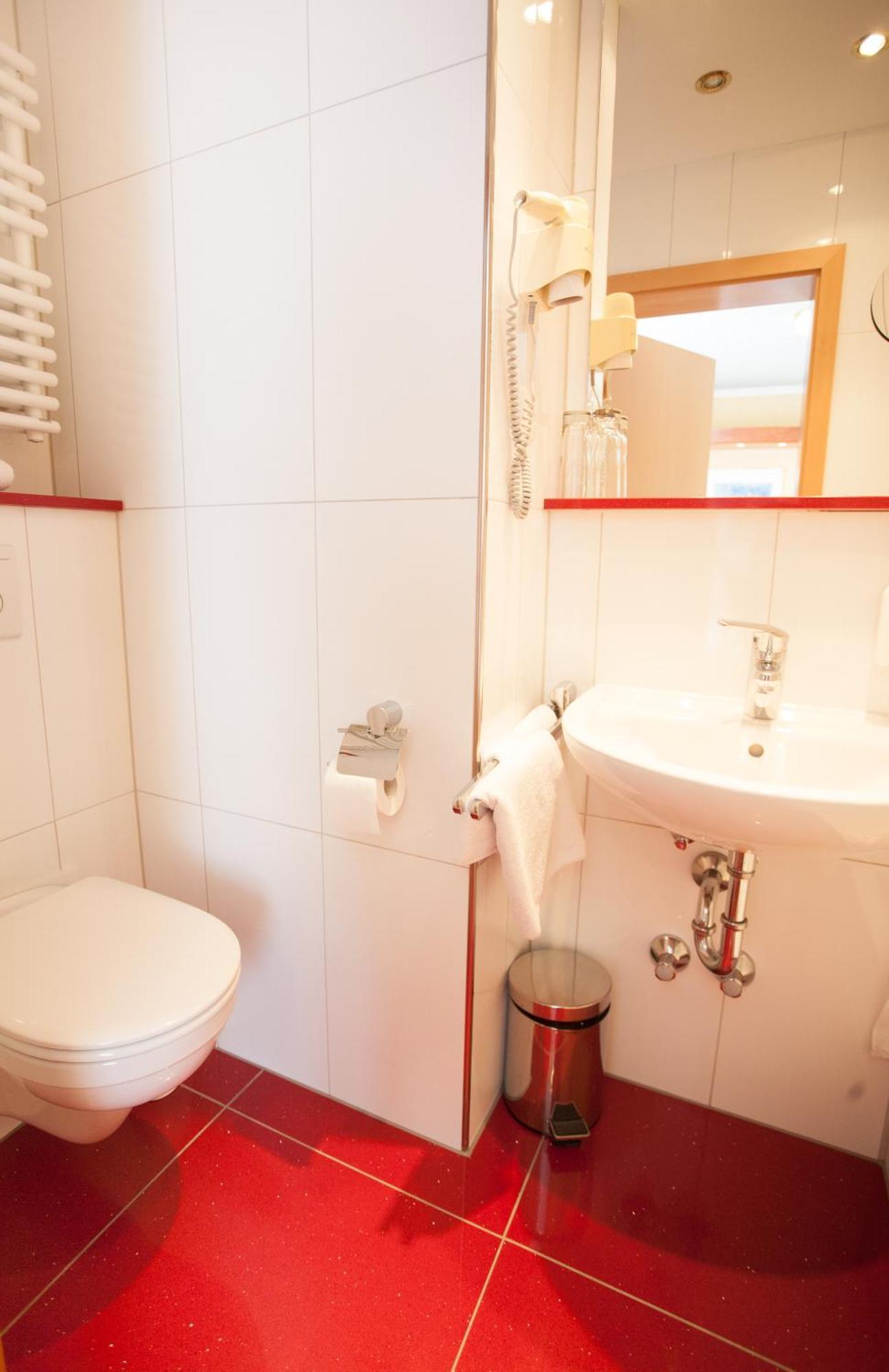 Hotel Restaurant Zur Post Lohfelden מראה חיצוני תמונה
