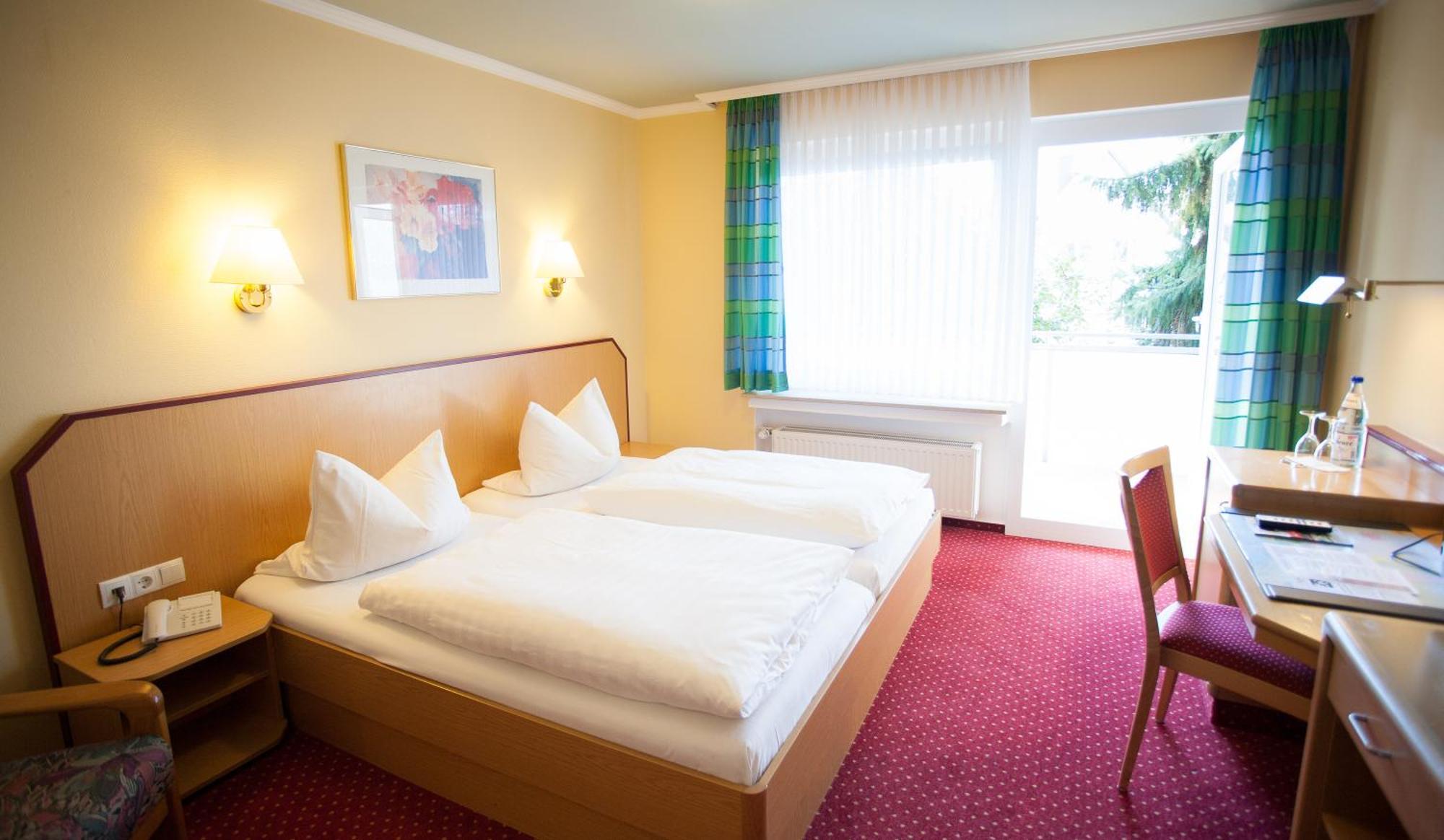 Hotel Restaurant Zur Post Lohfelden מראה חיצוני תמונה