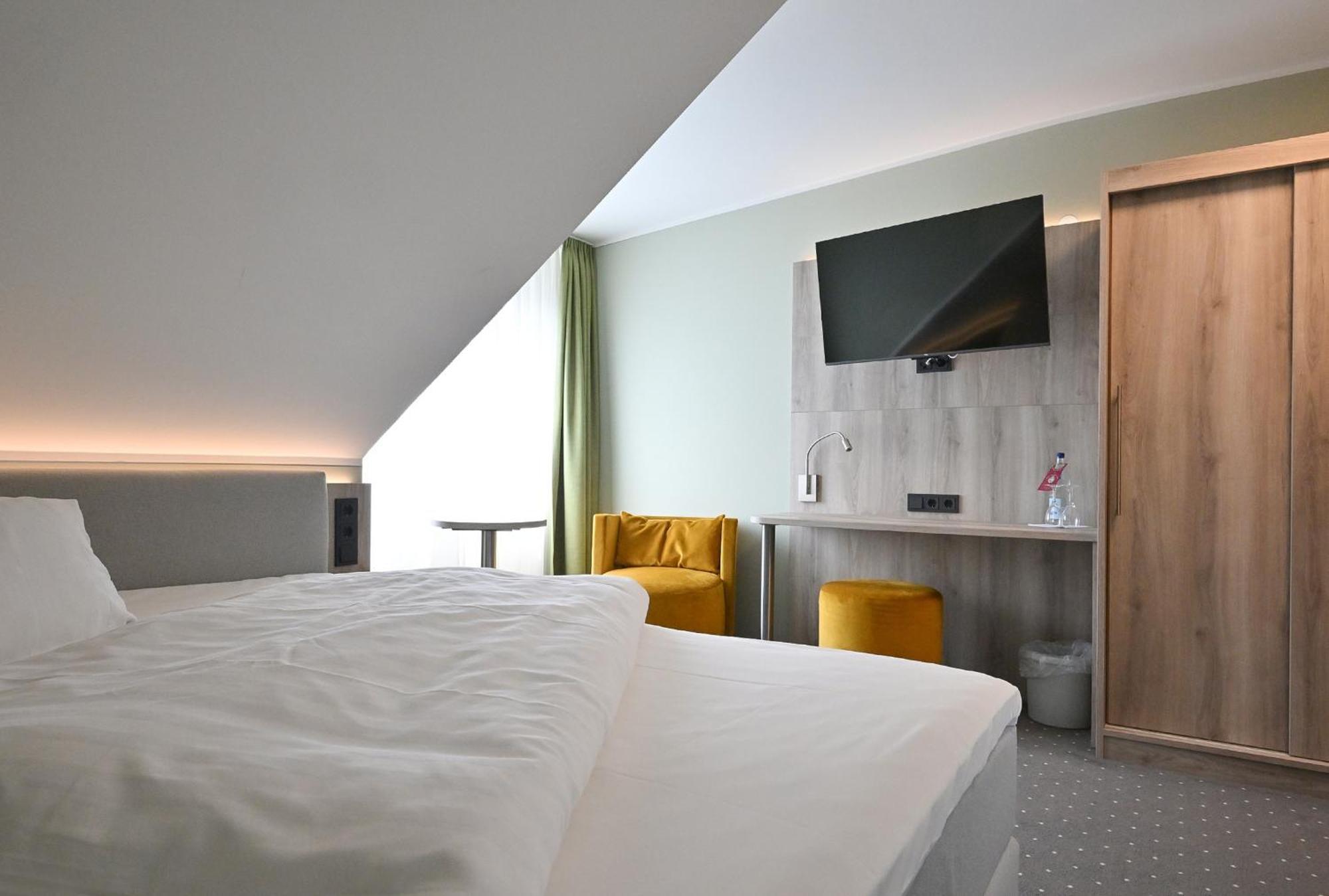 Hotel Restaurant Zur Post Lohfelden מראה חיצוני תמונה